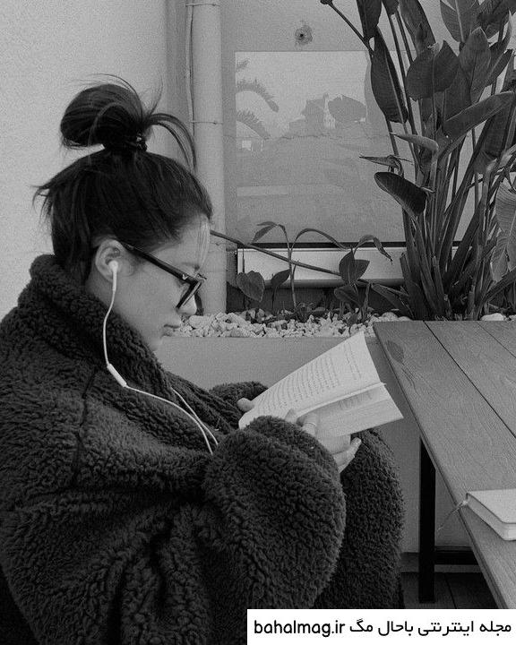 عکس سیاه سفید دخترونه غمگین