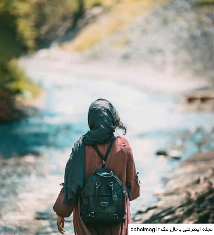 بهترین عکس دختر غمگین پشت به دوربین