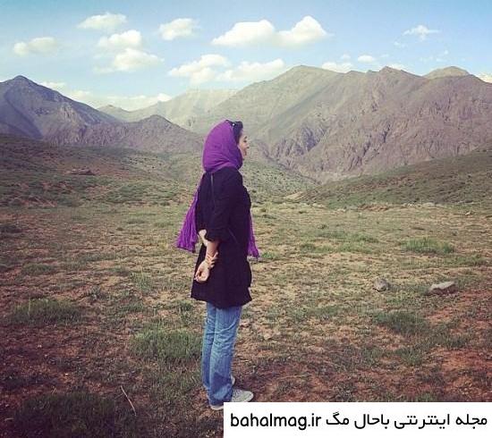 عکس دختر غمگین پشت به دوربین با کیفیت