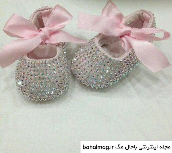 عکس کفش نوزاد دختر برای پروفایل
