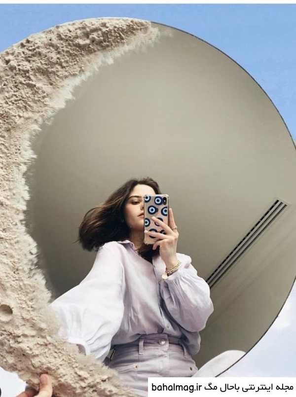 ژست عکس جلو آینه پسرانه