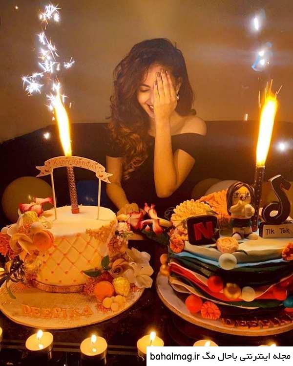 ژست عکس در جشن تولد باحال مگ