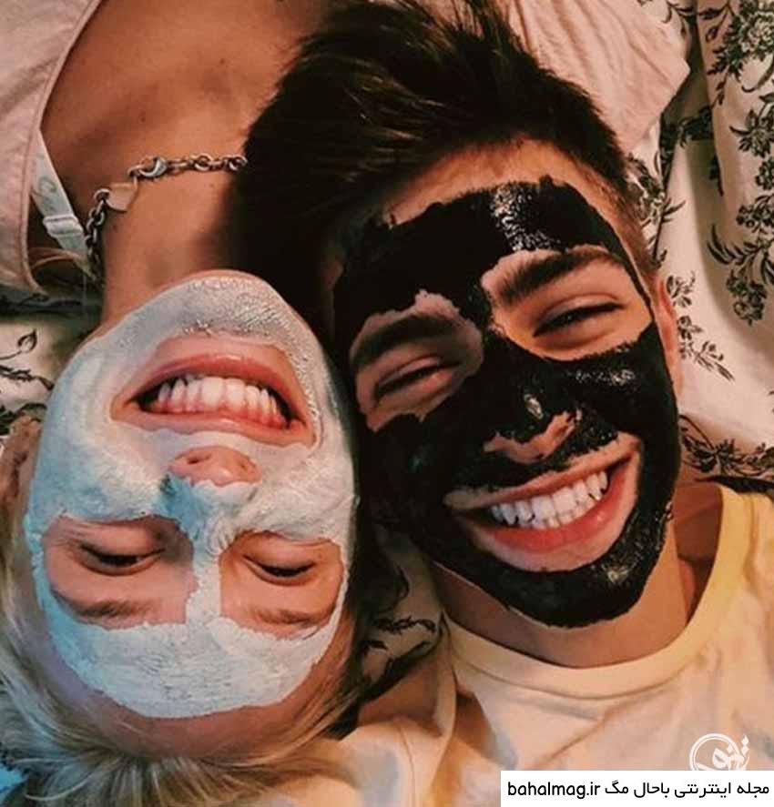 ژست عکس دونفره عاشقانه جلو آینه