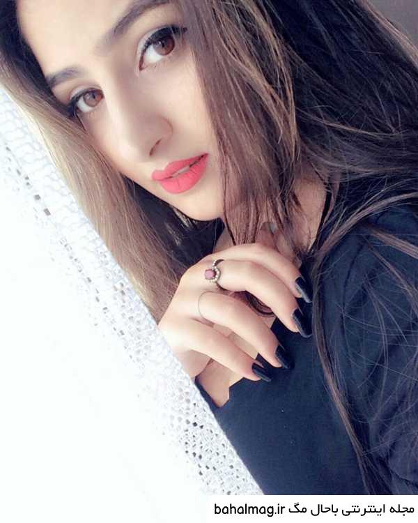 ژست عکس سلفی تو خونه خاص