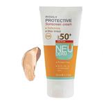 کرم ضد آفتاب فاقد چربی مدل Highly Protective Max Tinted SPF50 حجم 50 میلی لیتر نئودرم 