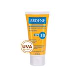 کرم ضد آفتاب مرطوب کننده SPF30 آردن