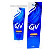 کرم مرطوب کننده QV